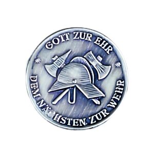 Ansicht 3D Zinn-Emblem Helm & Spitzhacke bei Pokale Meier
